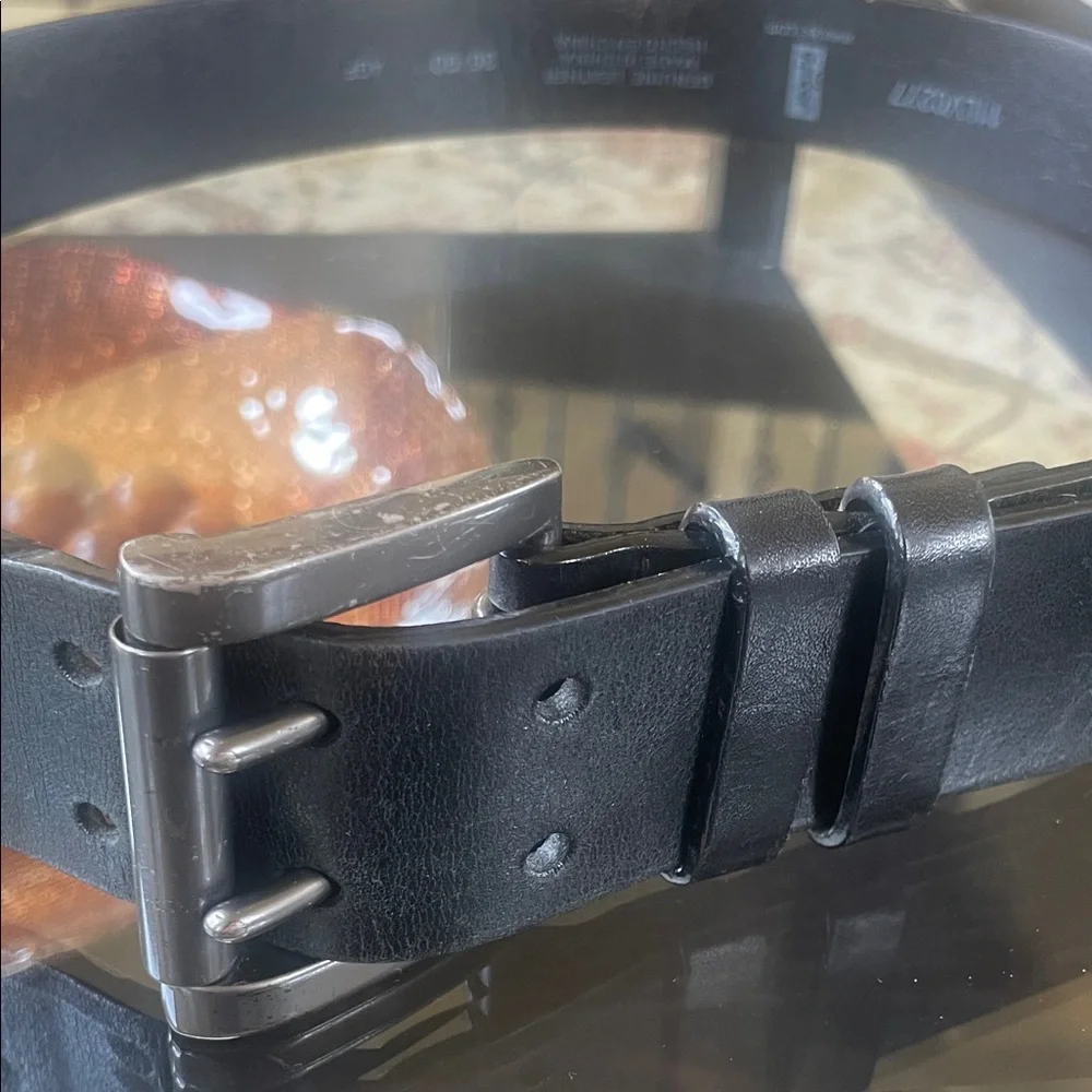 Levi's Classic Black Leather Belt Size 36